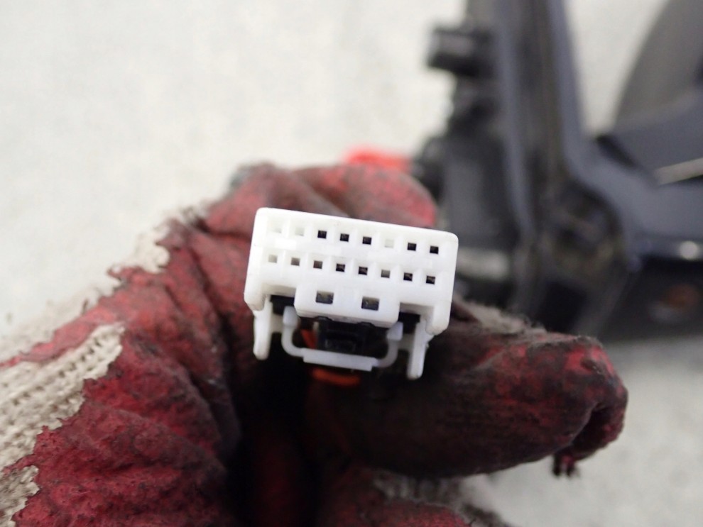 MITSUBISHI ASX 10- LUSTERKO PRAWE C06A 9 PIN EUROPA 4/10