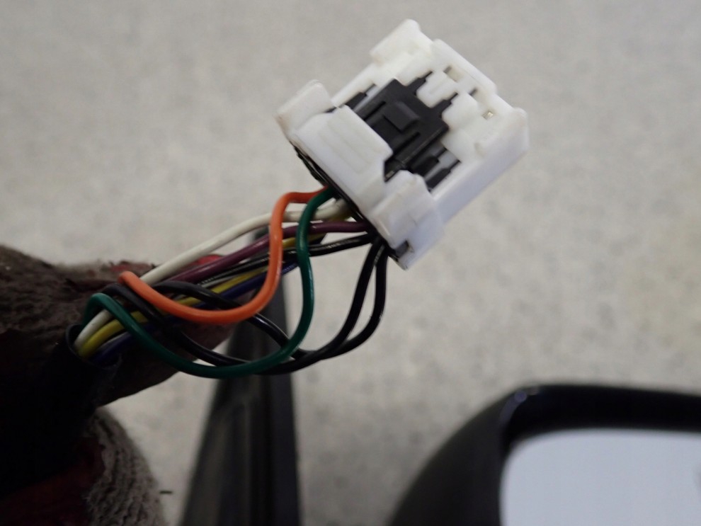 MITSUBISHI ASX 10- LUSTERKO PRAWE C06A 9 PIN EUROPA 9/10