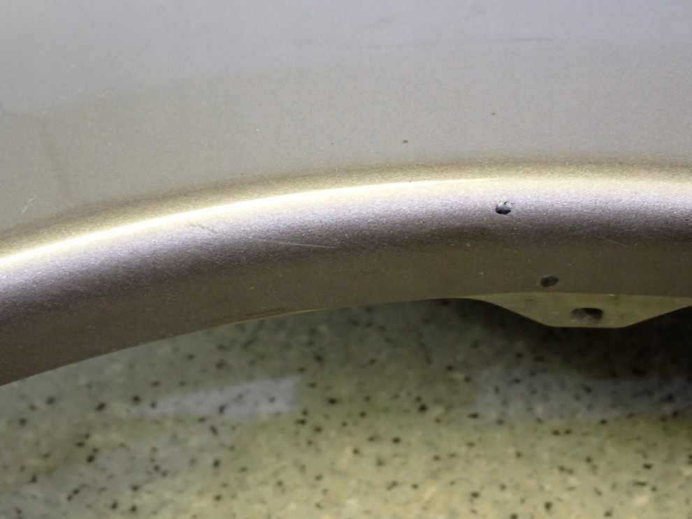 MITSUBISHI ASX 10- BŁOTNIK PRZEDNI PRAWY C06A 4/11