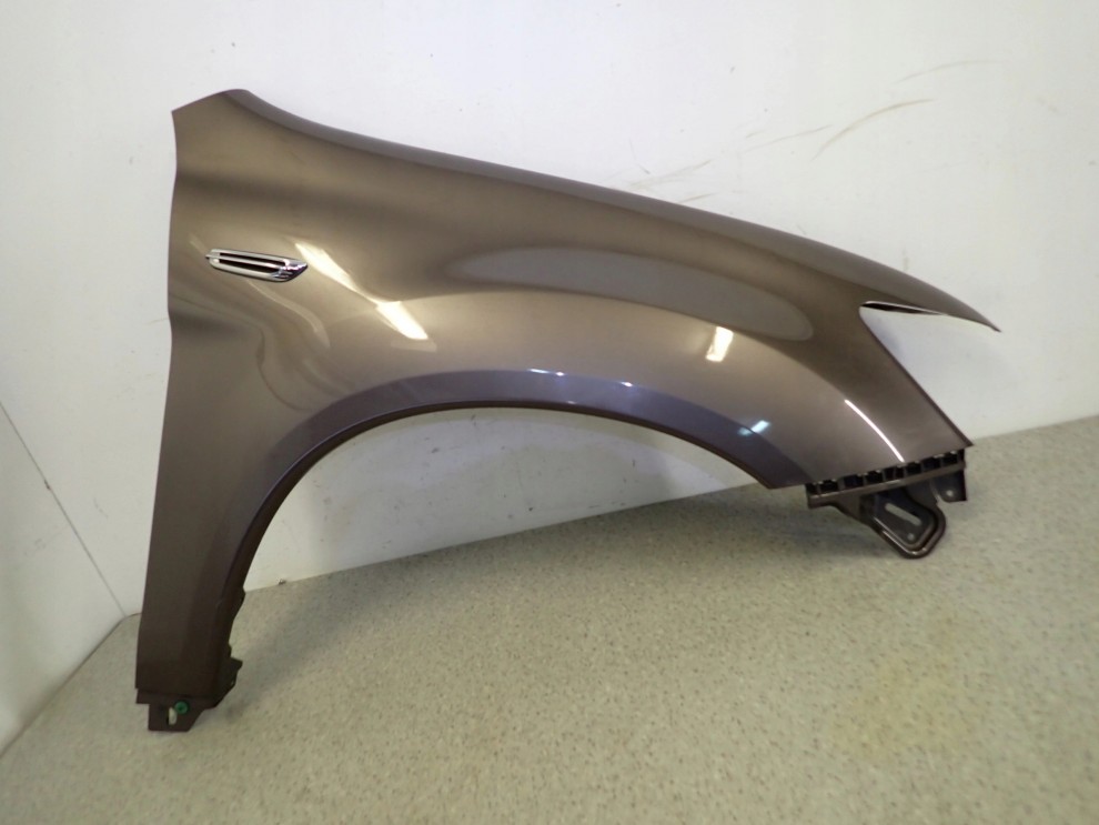 MITSUBISHI ASX 10- BŁOTNIK PRZEDNI PRAWY C06A 5/11