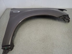 MITSUBISHI ASX 10- BŁOTNIK PRZEDNI PRAWY C06A 2/11 MINIATURA