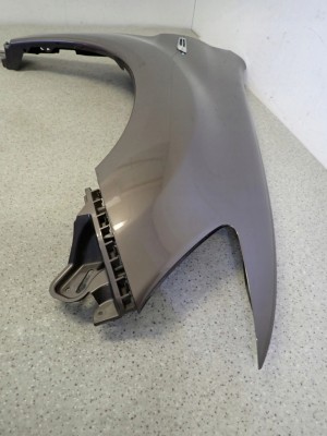 MITSUBISHI ASX 10- BŁOTNIK PRZEDNI PRAWY C06A 3/11 MINIATURA