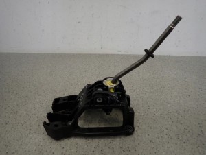 TOYOTA AVENSIS T25 2.0D 03-05 DŹWIGNIA ZMIANY BIEGÓW 3/4 MINIATURA