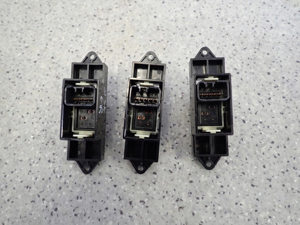 MITSUBISHI ASX 10-13 PRZEŁĄCZNIK SZYBY PRZEDNI PRAWY TYLNY LEWY LUB PRAWY 4/4