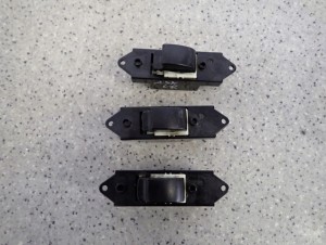 MITSUBISHI ASX 10-13 PRZEŁĄCZNIK SZYBY PRZEDNI PRAWY TYLNY LEWY LUB PRAWY 2/4 MINIATURA