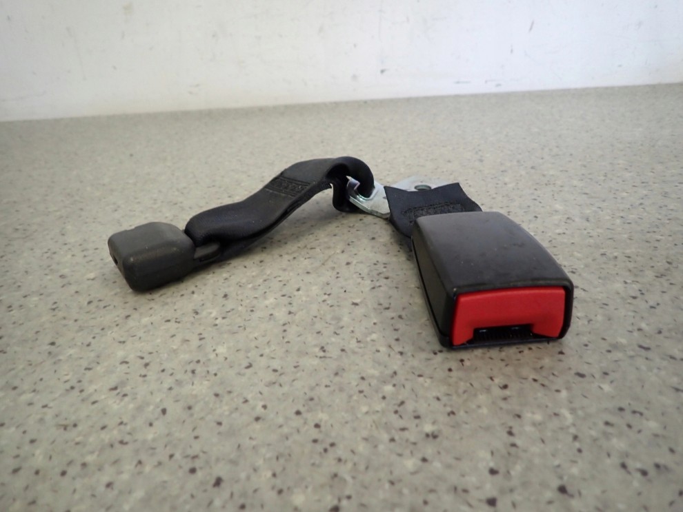 MITSUBISHI ASX 10-16 ZAPINKA PASA TYLNA LEWA 1/4