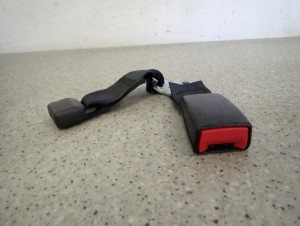 MITSUBISHI ASX 10-16 ZAPINKA PASA TYLNA LEWA 1/4 MINIATURA