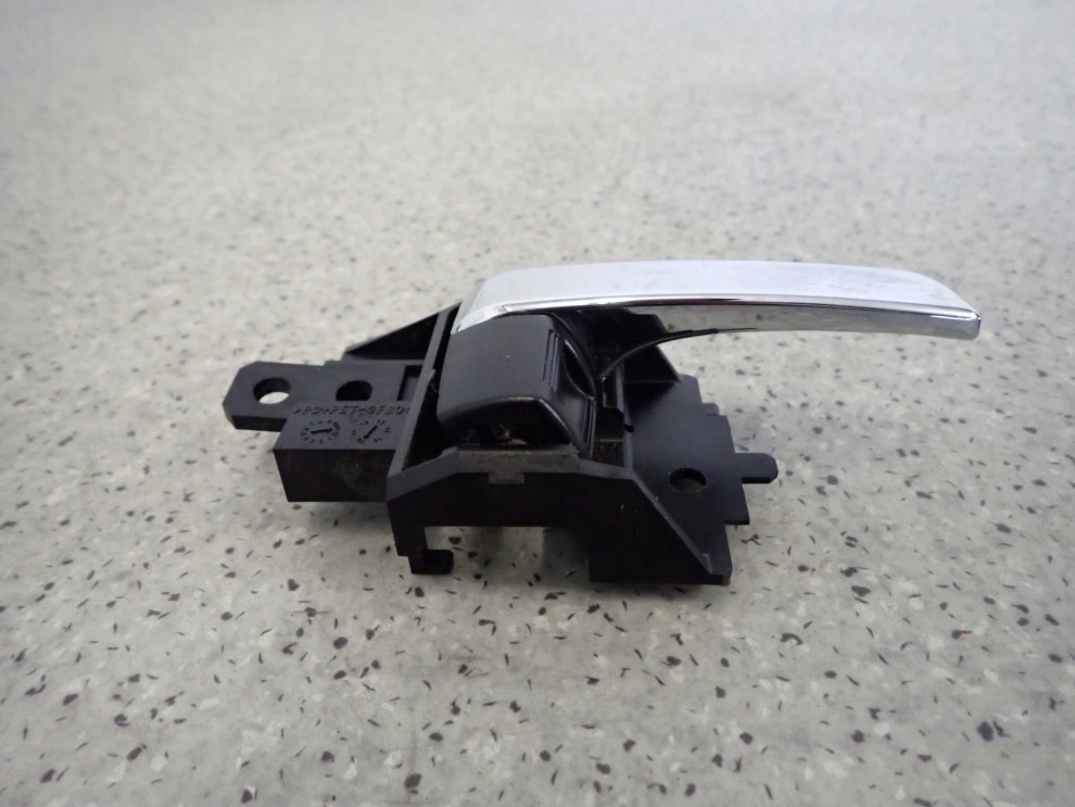 MITSUBISHI ASX 10-16 KLAMKA WEWNĘTRZNA PRZEDNIA PRAWA 4/4