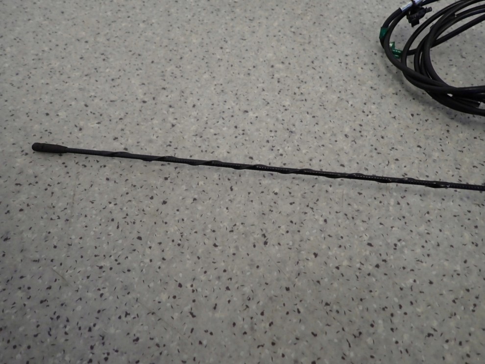 SUZUKI SX4 06-12 ANTENA PODSTAWA ANTENY DACHOWEJ 2/5