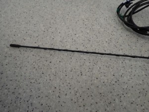 SUZUKI SX4 06-12 ANTENA PODSTAWA ANTENY DACHOWEJ 2/5 MINIATURA