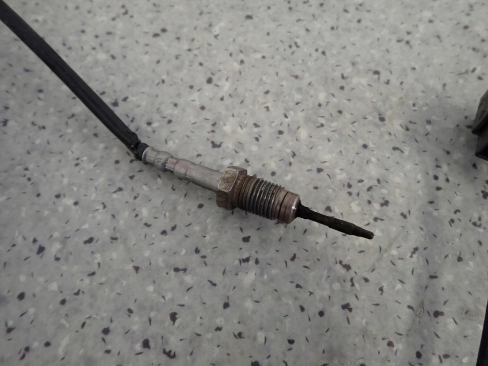 MITSUBISHI ASX 1.8 DID 10-16 CZUJNIK TEMPERATURY SPALIN 1587A038 2/5