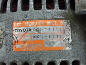 TOYOTA CAMRY 92-95 2.2 i ALTERNATOR 2/7 MINIATURA