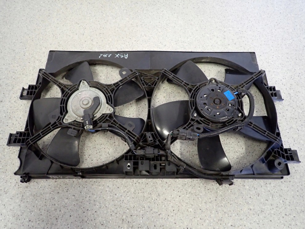 MITSUBISHI ASX 1.8 DID 10-16 WENTYLATOR CHŁODNICY 4/5