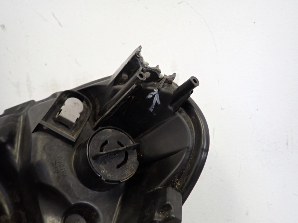 SUZUKI SPLASH 08-11 LAMPA PRZEDNIA PRAWA REFLEKTOR 5/10