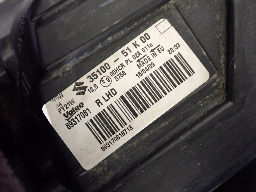 SUZUKI SPLASH 08-11 LAMPA PRZEDNIA PRAWA REFLEKTOR 9/10