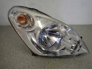 SUZUKI SPLASH 08-11 LAMPA PRZEDNIA PRAWA REFLEKTOR 1/10 MINIATURA