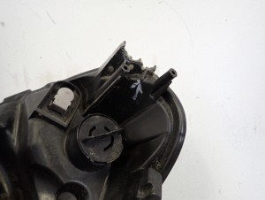 SUZUKI SPLASH 08-11 LAMPA PRZEDNIA PRAWA REFLEKTOR 5/10 MINIATURA