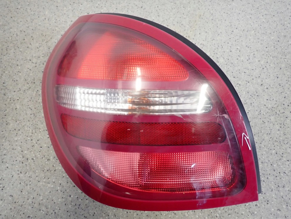 NISSAN ALMERA N16 HB 00-03 LAMPA TYLNA LEWA TYŁ 2/7