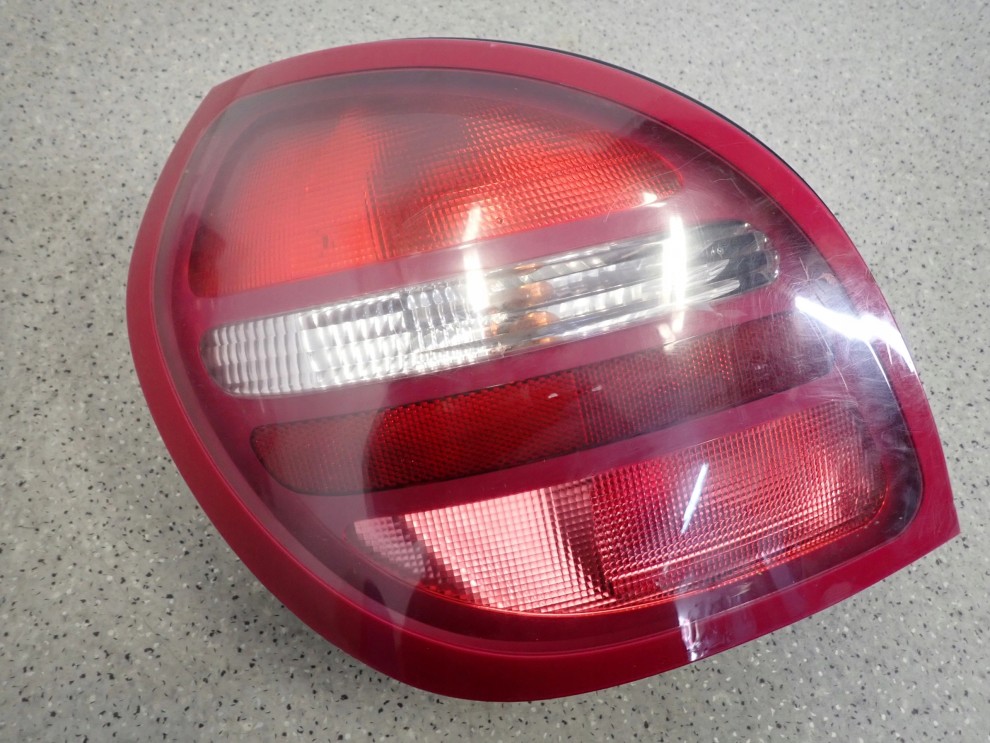 NISSAN ALMERA N16 HB 00-03 LAMPA TYLNA LEWA TYŁ 5/7