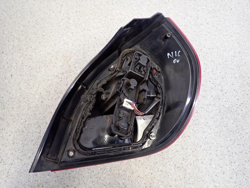 NISSAN ALMERA N16 HB 00-03 LAMPA TYLNA LEWA TYŁ 7/7