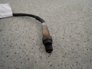 KIA HYUNDAI SONDA LAMBDA SZEROKOPASMOWA 3/3 MINIATURA