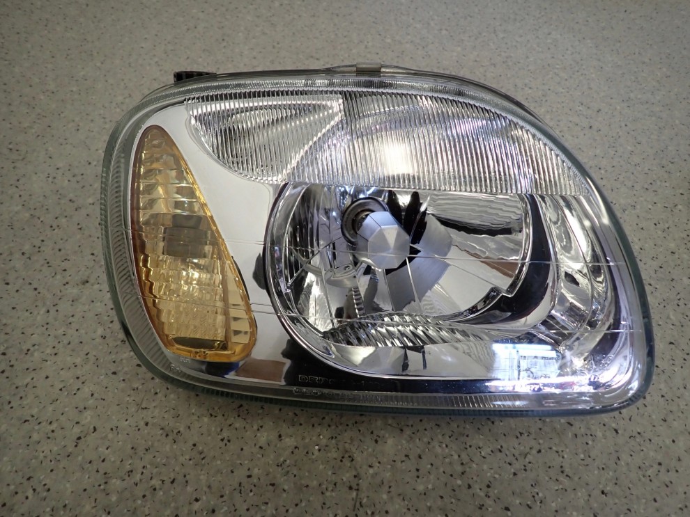 NISSAN MICRA K11 00-02 REFLEKTOR LEWY LAMPA PRZEDNIA PRAWA 1/7