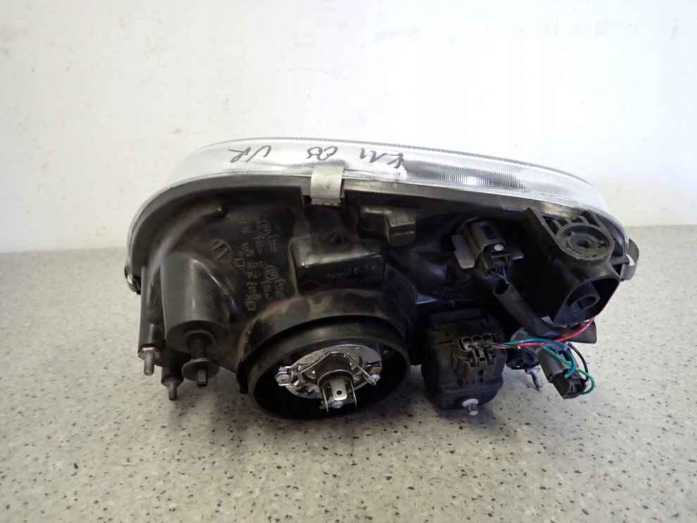 NISSAN MICRA K11 00-02 REFLEKTOR LEWY LAMPA PRZEDNIA PRAWA 6/7