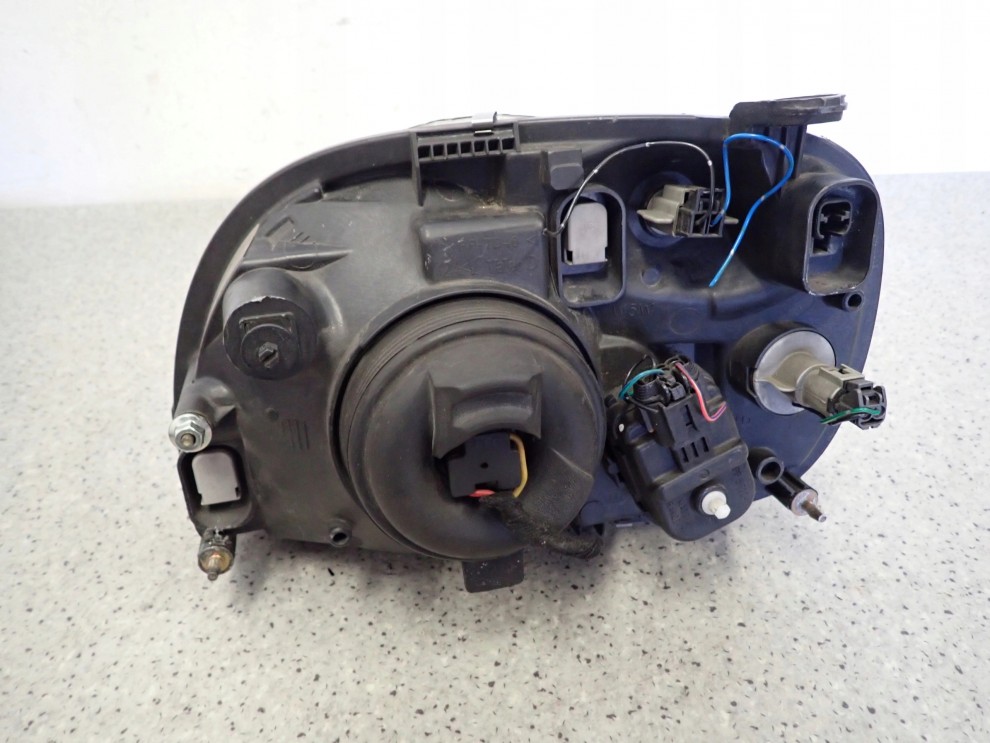 NISSAN MICRA K11 00-02 REFLEKTOR LEWY LAMPA PRZEDNIA PRAWA 6/9