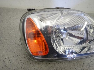 NISSAN MICRA K11 00-02 REFLEKTOR LEWY LAMPA PRZEDNIA PRAWA 2/9 MINIATURA