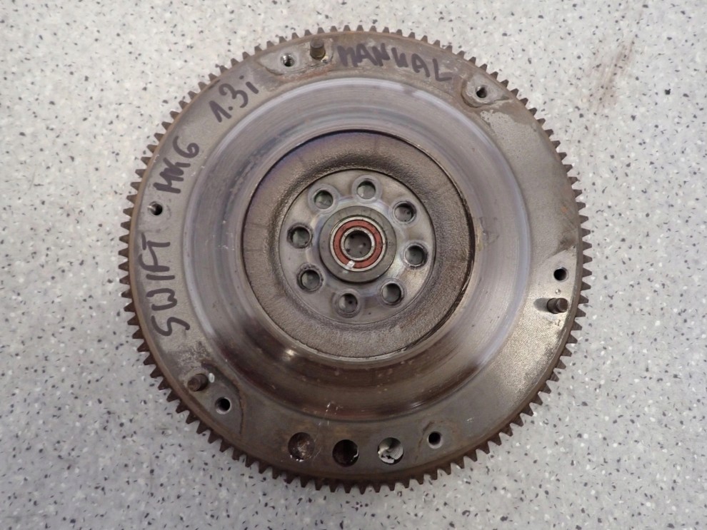 SUZUKI SWIFT M13A 1.3 04-09 KOŁO ZAMACHOWE 1/5