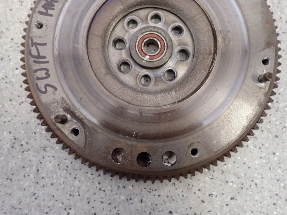 SUZUKI SWIFT M13A 1.3 04-09 KOŁO ZAMACHOWE 2/5