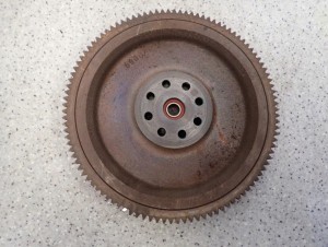 SUZUKI SWIFT M13A 1.3 04-09 KOŁO ZAMACHOWE 4/5 MINIATURA