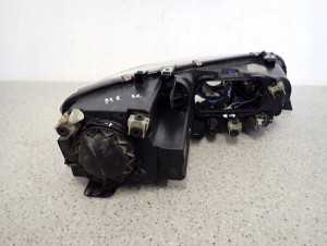 MAZDA 6 5d 02-05 LAMPA PRZEDNIA LEWA REFLEKTOR 12/13 MINIATURA