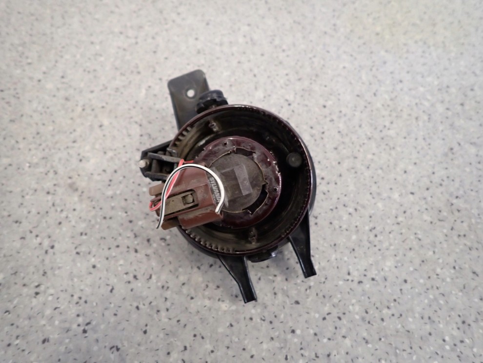 TOYOTA YARIS I 03-05 HALOGEN PRZEDNI PRAWY 4/4