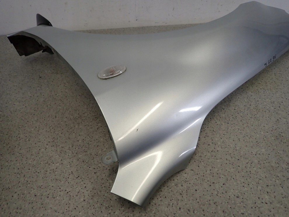 MAZDA 6 MAZDA6 02-07 BŁOTNIK PRZEDNI LEWY 25H 11/16