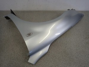 MAZDA 6 MAZDA6 02-07 BŁOTNIK PRZEDNI LEWY 25H 8/16 MINIATURA