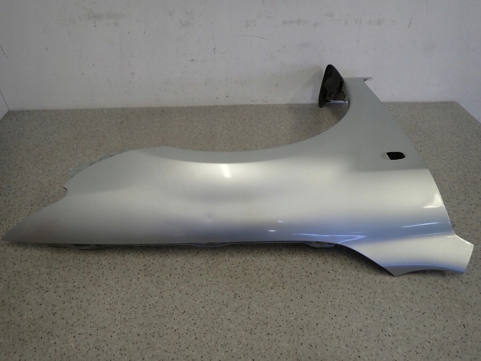 MAZDA 6 MAZDA6 02-07 BŁOTNIK PRZEDNI PRAWY 25H 10/16