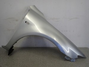 MAZDA 6 MAZDA6 02-07 BŁOTNIK PRZEDNI PRAWY 25H 6/16 MINIATURA