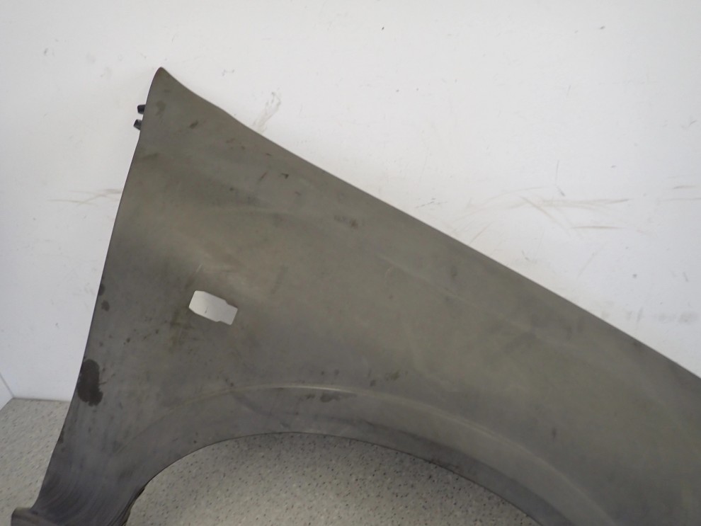 NISSAN ALMERA N16 03-06 BŁOTNIK PRZEDNI PRAWY 3/7