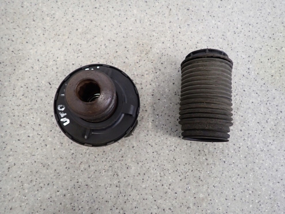 HONDA CIVIC VIII UFO 06- MOCOWANIE GÓRNE I OSŁONA AMORTYZATORA MCPHERSONA 2/5