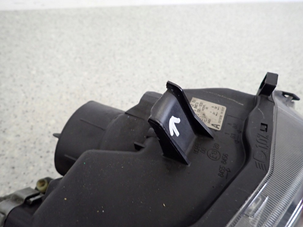 NISSAN ALMERA N16 03- REFLEKTOR PRZEDNI PRAWY LAMPA EUROPA 9/13