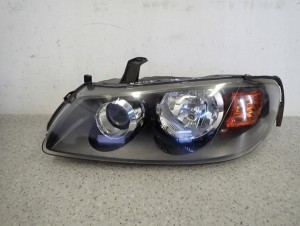 NISSAN ALMERA N16 03-05 REFLEKTOR PRZEDNI LEWY LAMPA EUROPA 1/9 MINIATURA