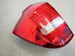 KIA CEED KOMBI I 10-12 LAMPA TYLNA LEWA 4/7 MINIATURA