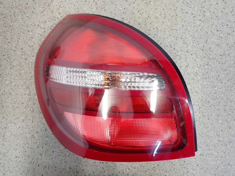 NISSAN ALMERA N16 HB 00-03 LAMPA TYLNA LEWA TYŁ EUROPA 2/6