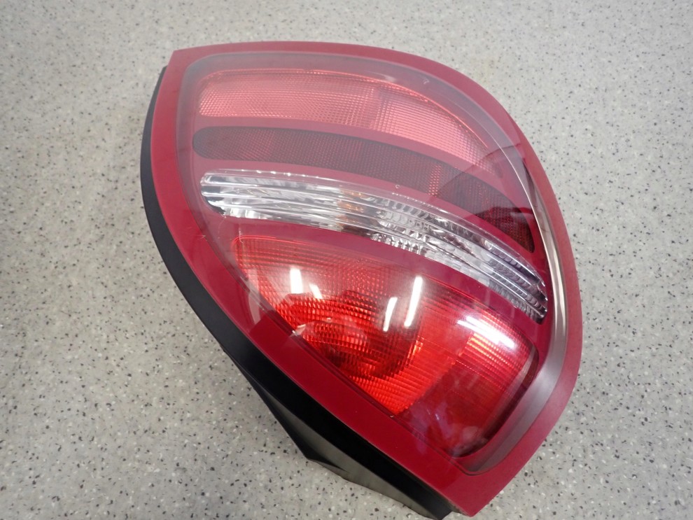 NISSAN ALMERA N16 HB 00-03 LAMPA TYLNA LEWA TYŁ EUROPA 4/6