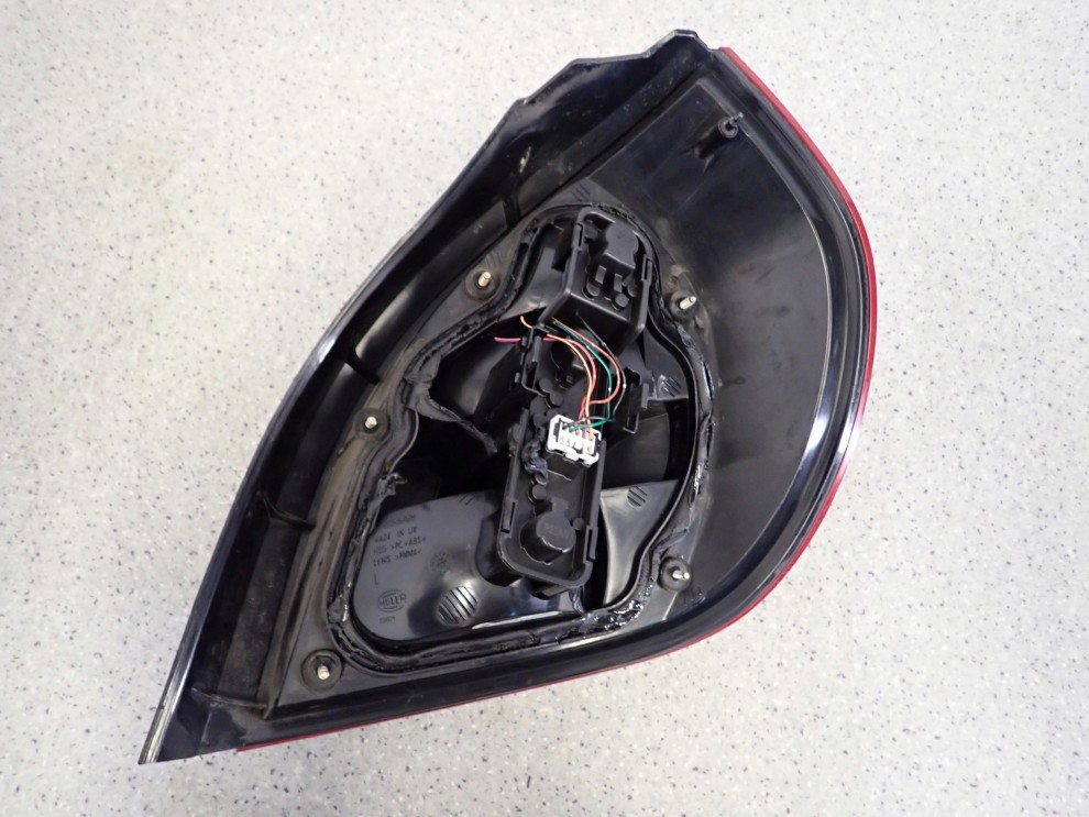 NISSAN ALMERA N16 HB 00-03 LAMPA TYLNA LEWA TYŁ EUROPA 6/6