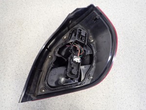 NISSAN ALMERA N16 HB 00-03 LAMPA TYLNA LEWA TYŁ EUROPA 6/6 MINIATURA