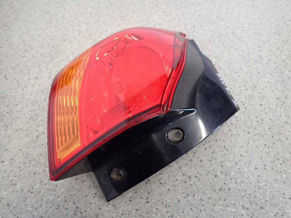 MITSUBISHI ASX 10-16 LAMPA TYLNA LEWA EUROPA 4/5