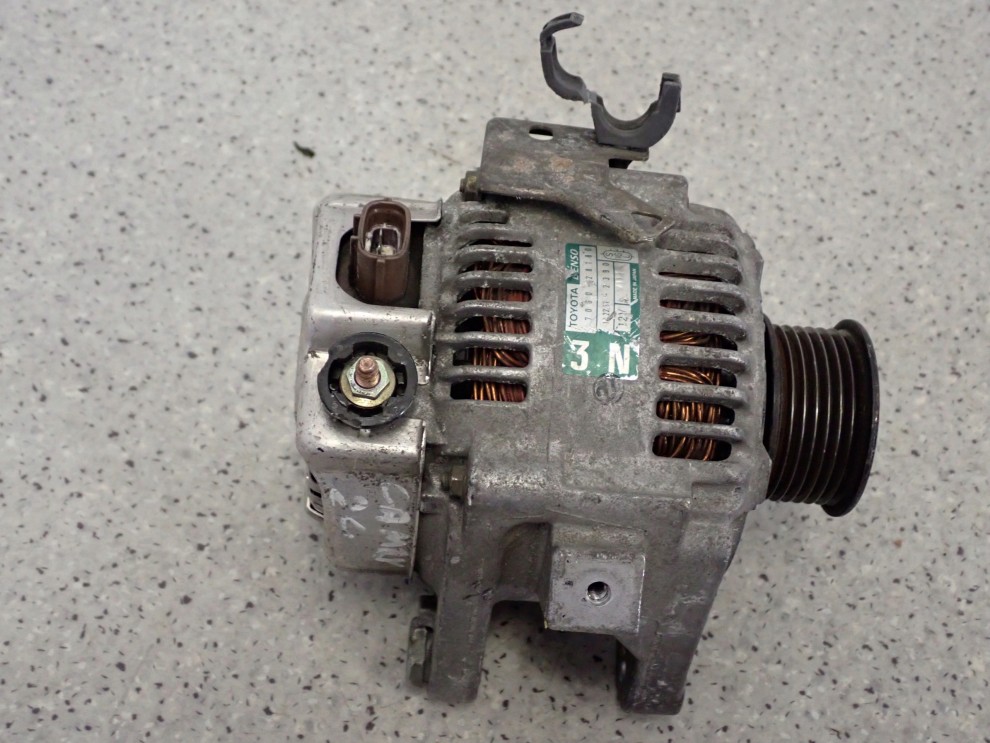TOYOTA CAMRY 01 -06 2,4 i ALTERNATOR SILNIKA 1/7