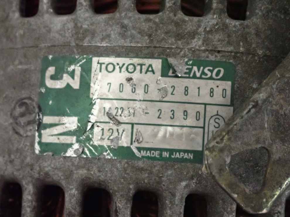 TOYOTA CAMRY 01 -06 2,4 i ALTERNATOR SILNIKA 2/7
